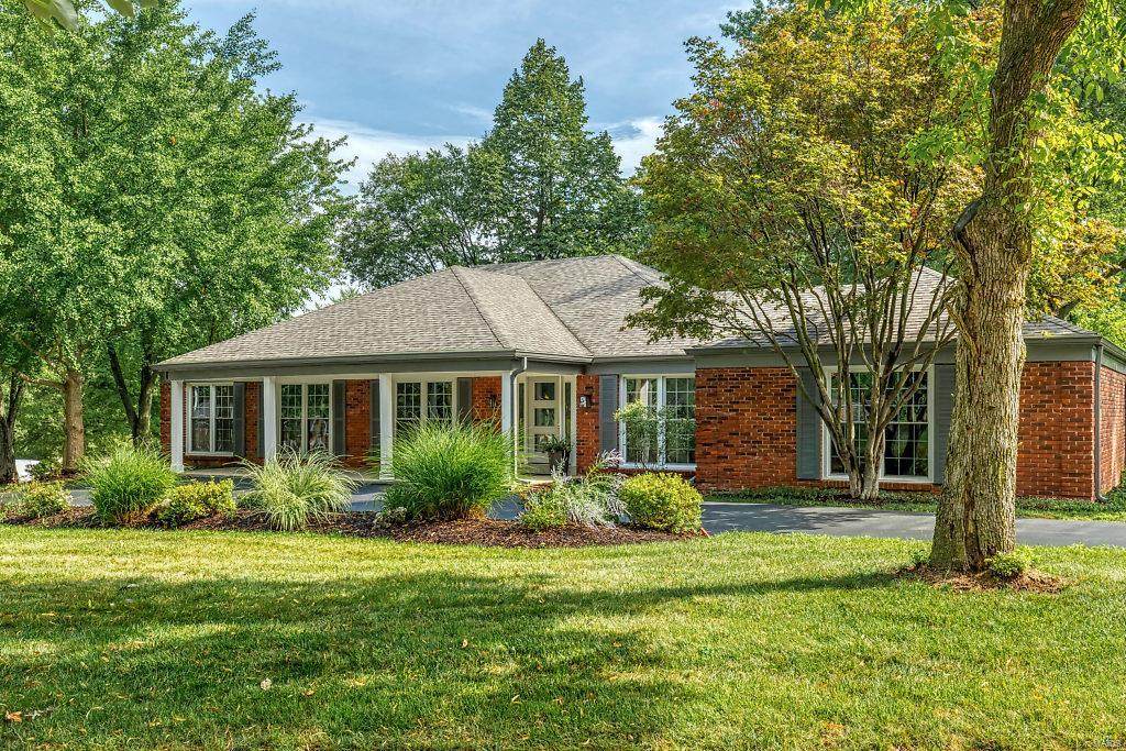 382 Madewood - Photo 1