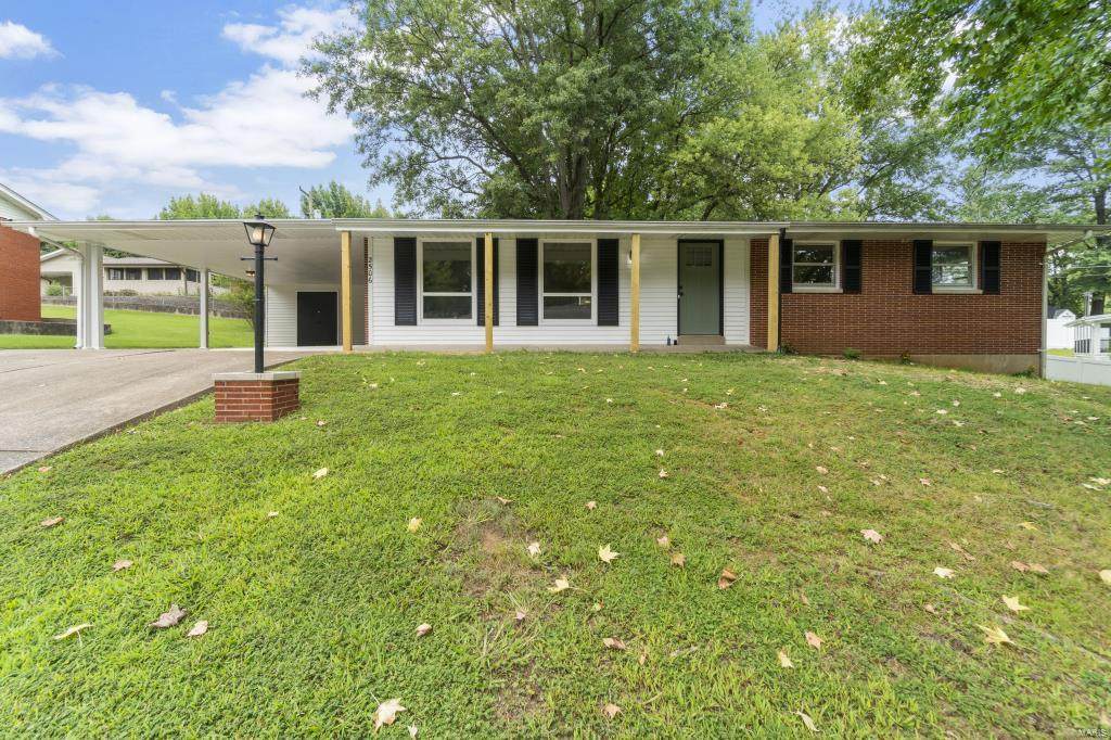 2506 Peach Tree Street - Photo 1