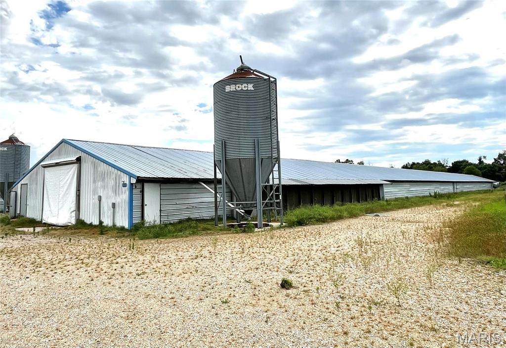 7424 County Road 420 - Photo 1