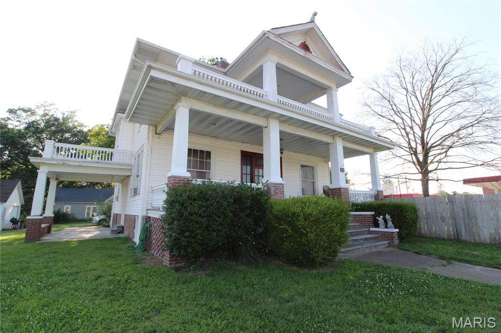 1001 Main Street - Photo 1