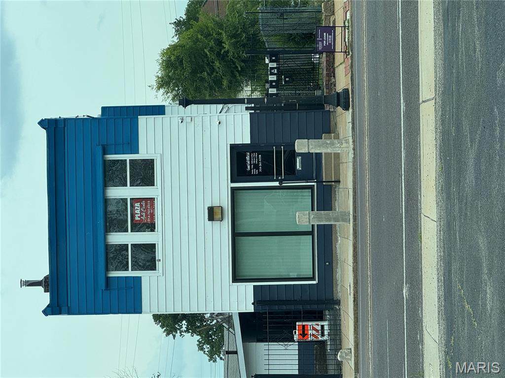 7954 Broadway - Photo 1