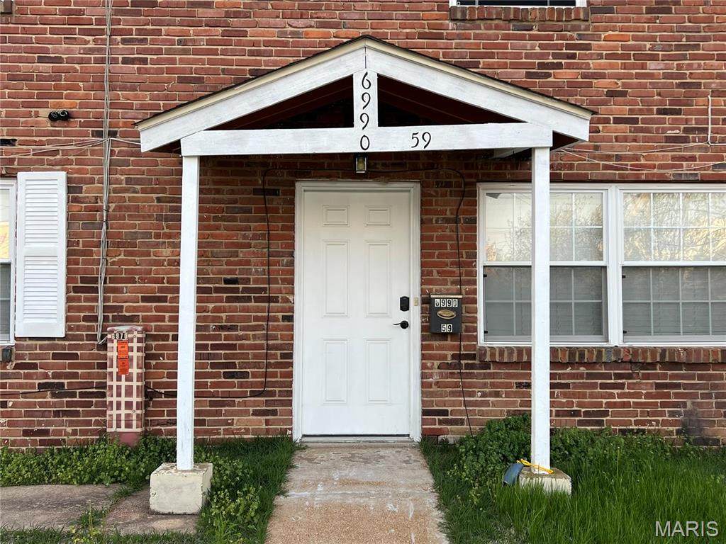 6990 Colonial Woods Drive - Photo 1