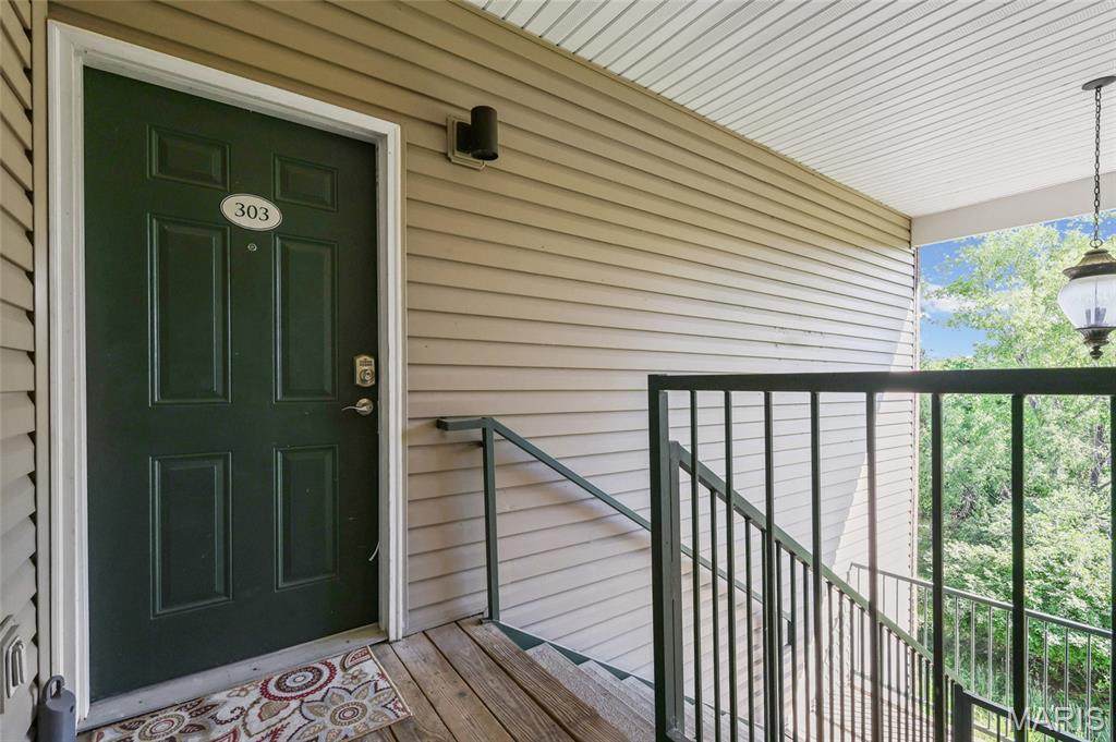 885 Forest Avenue - Photo 1