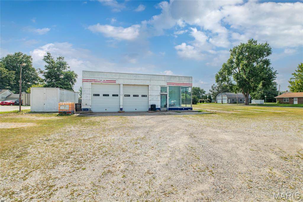 206 Washington Street - Photo 1
