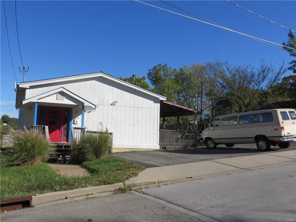 1412 Heller - Photo 1