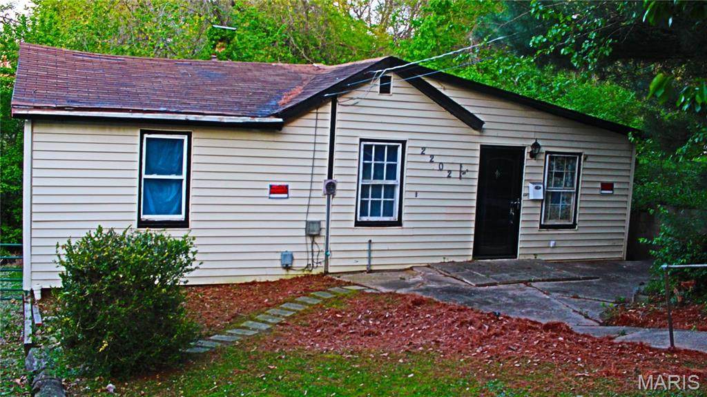 2202 Holland Street - Photo 1