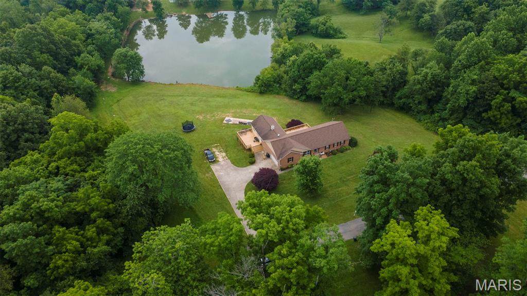 420 Cherokee Drive - Photo 1
