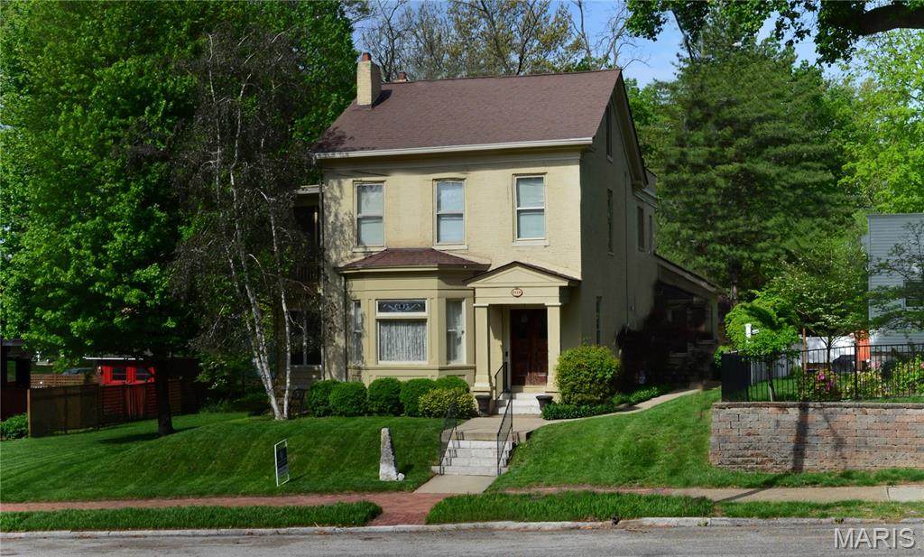 1114 Henry Street - Photo 1