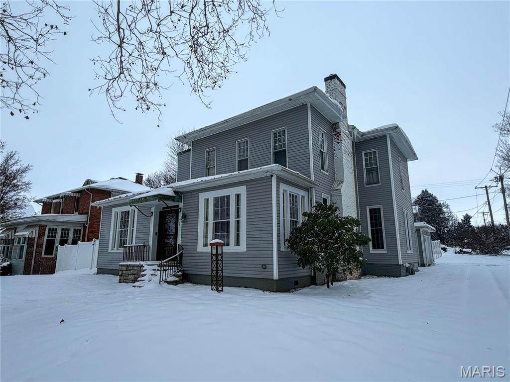 821 State Street - Photo 1