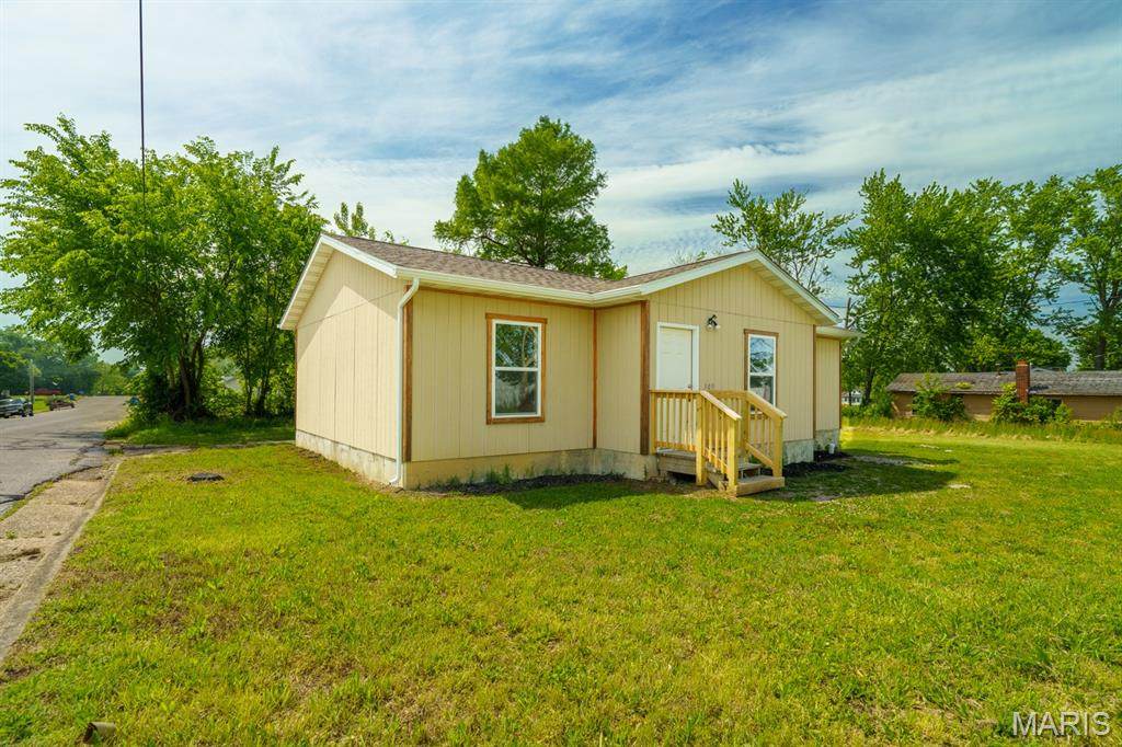 709 Carty Street - Photo 1