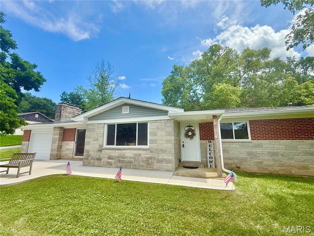 65 Lakewood Drive - Photo 1