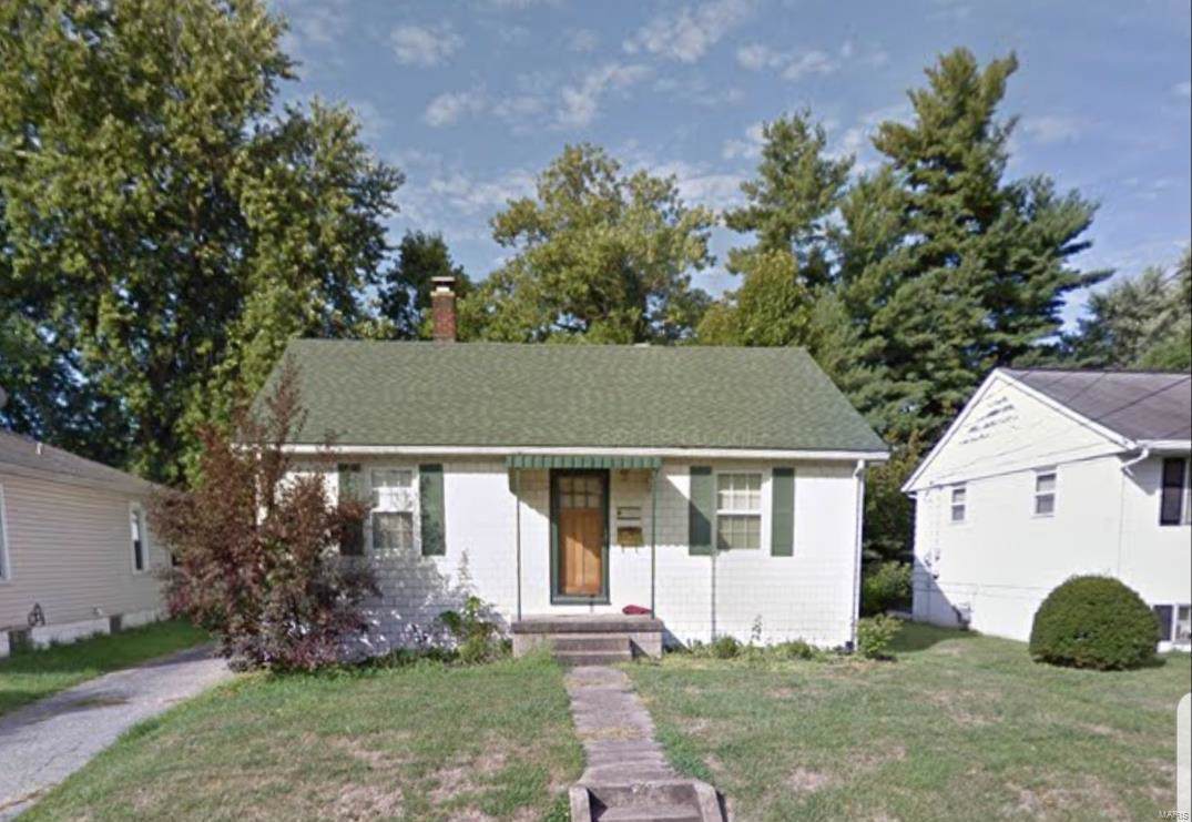 1025 Forest Avenue - Photo 1