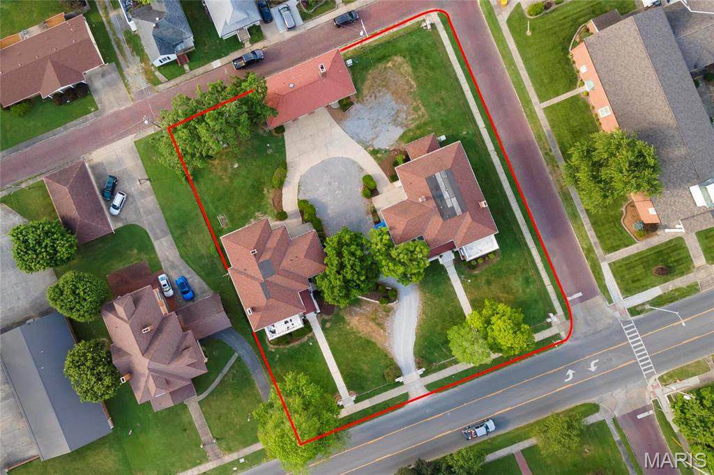 202 Poplar Street - Photo 1