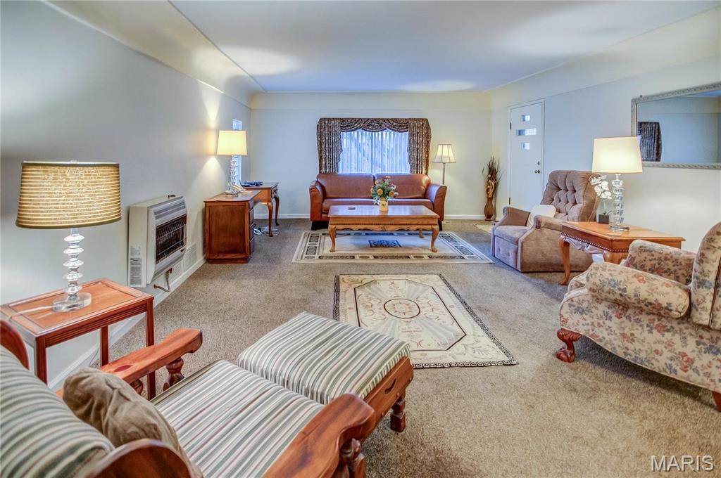 14037 Springfield Street - Photo 1