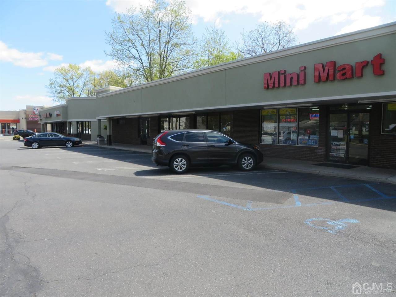 568 Union Avenue - Photo 1