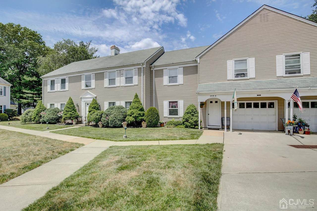 398 Newport Way - Photo 1