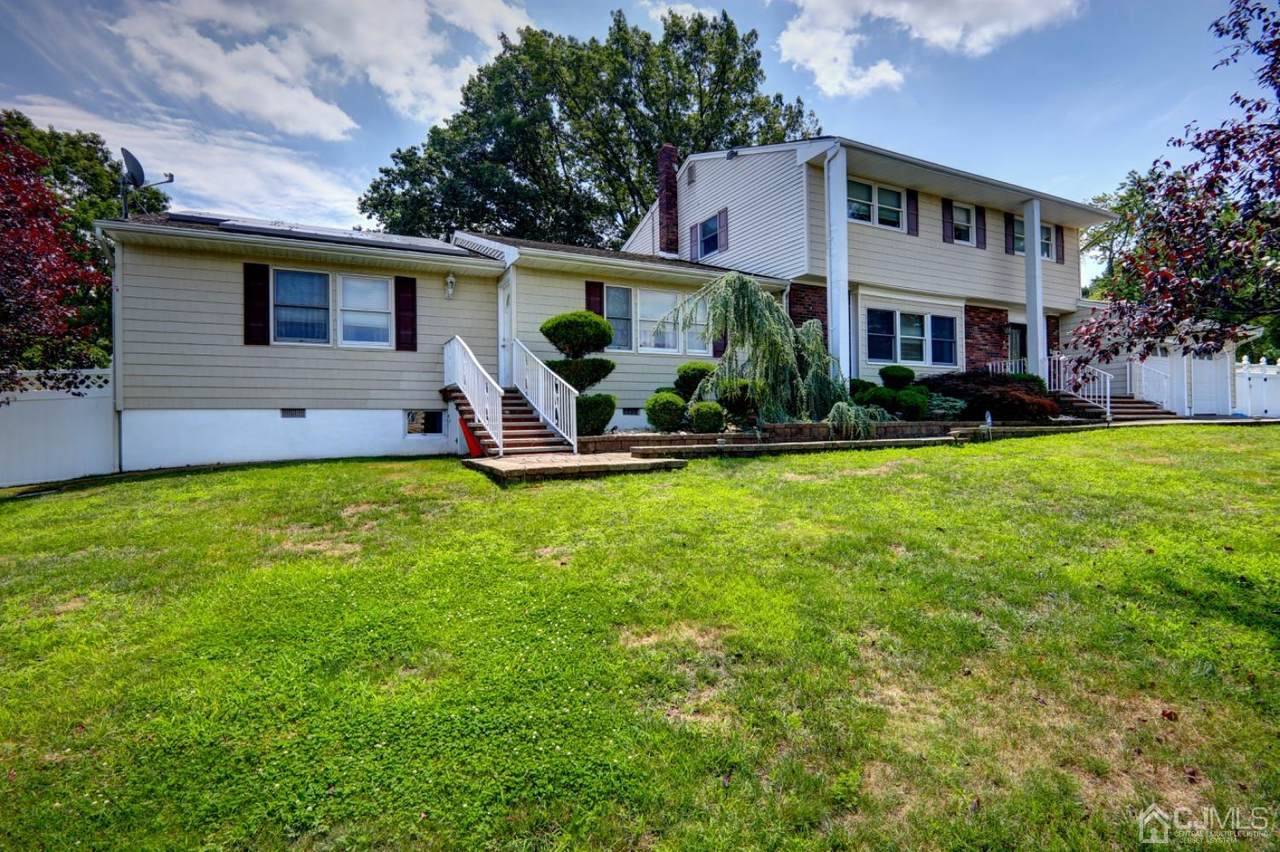 24 Oakwood Drive - Photo 1