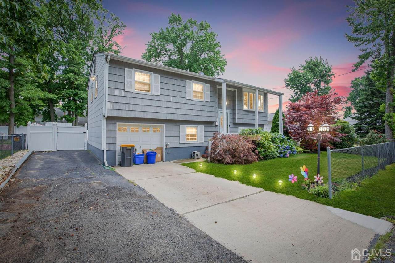 353 Raritan Boulevard - Photo 1