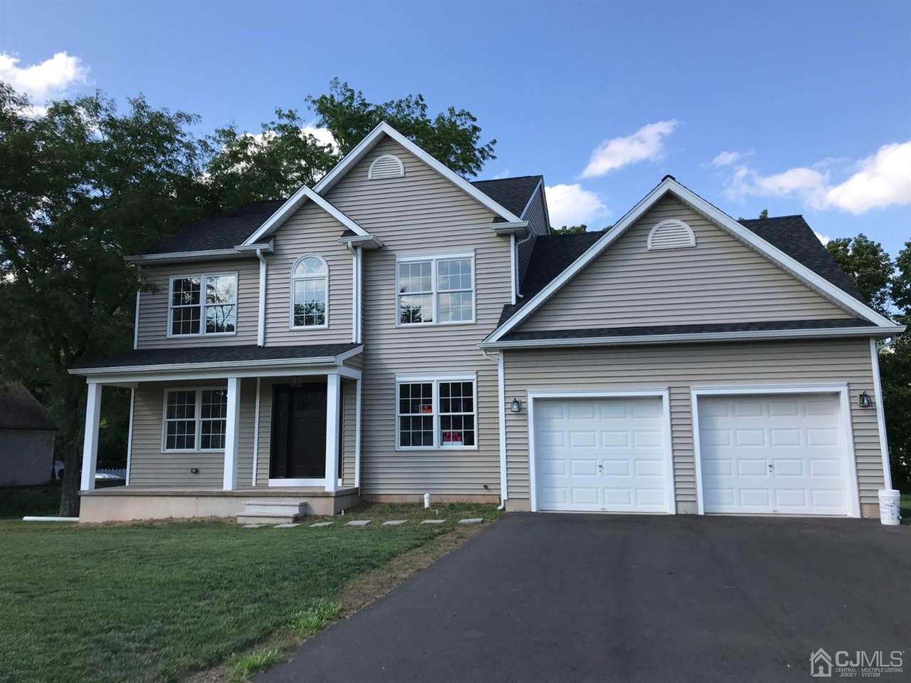 2 Whitehouse Avenue - Photo 1