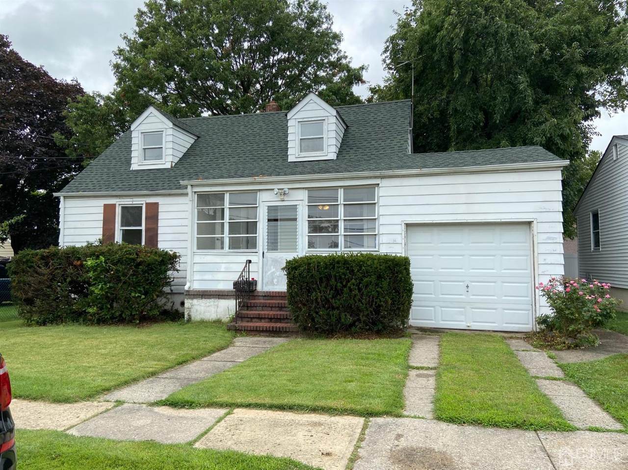 683 Lee Street - Photo 1