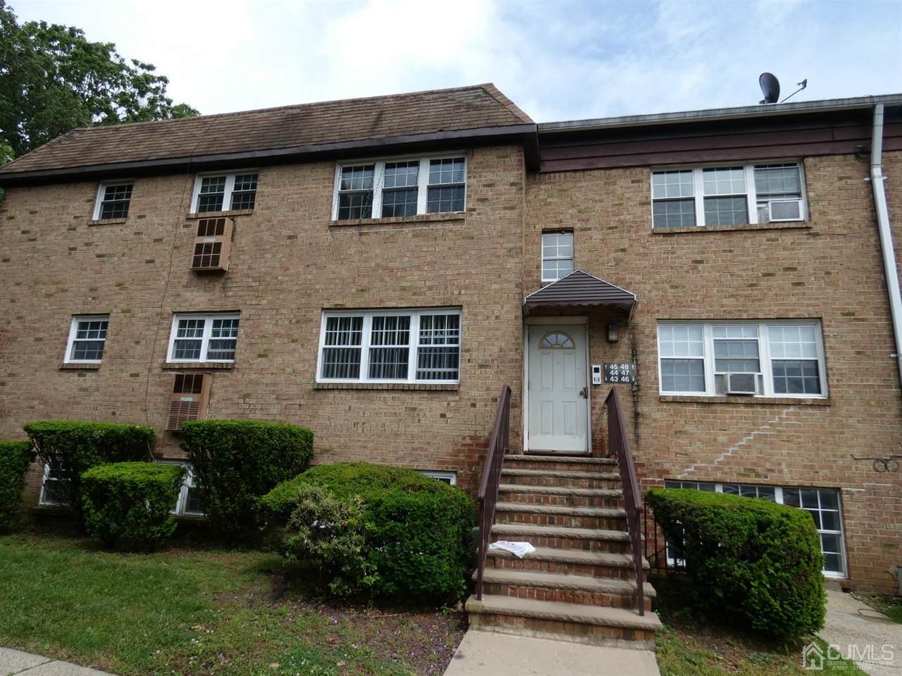 46 College Drive - Photo 1