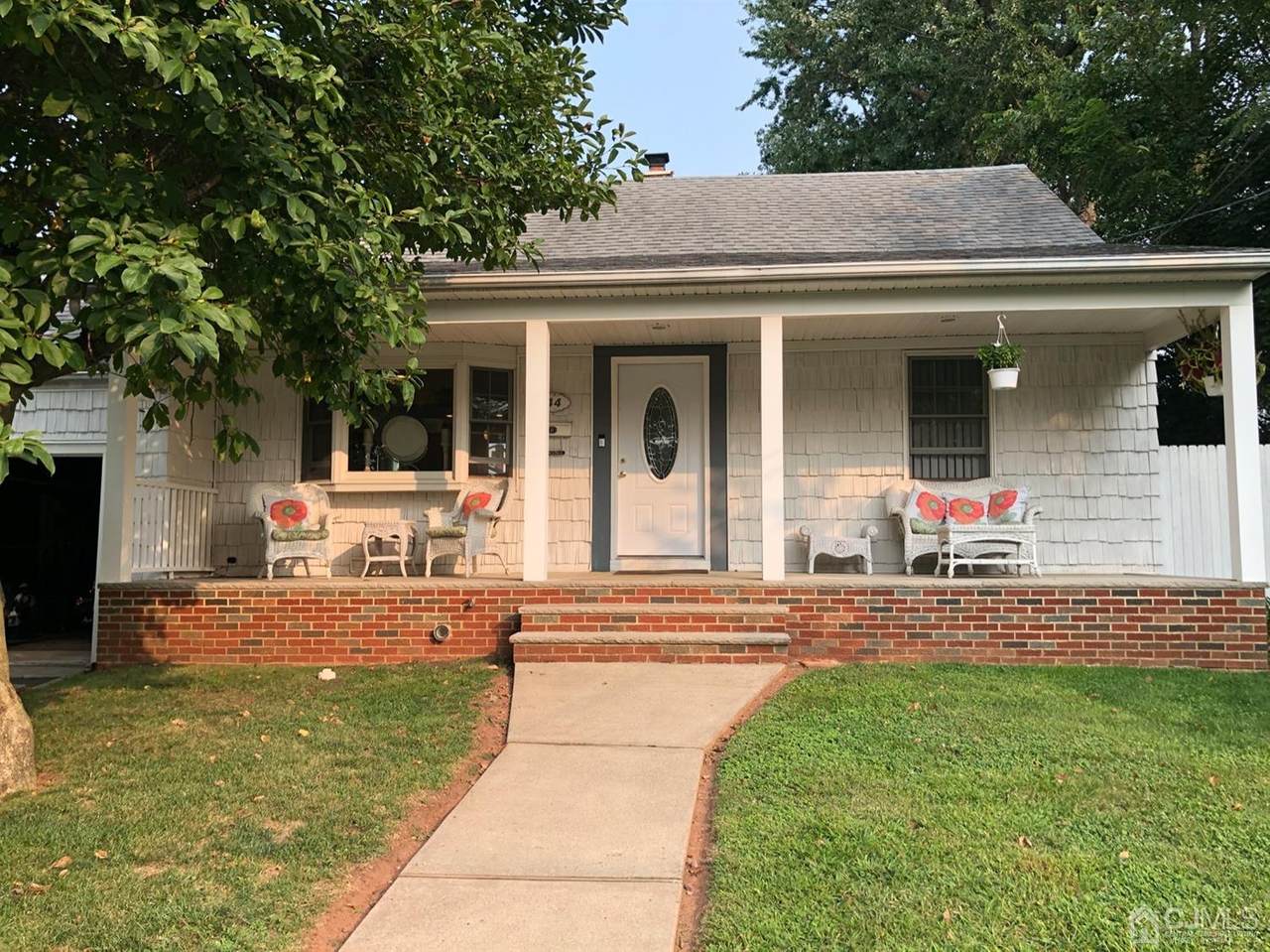 44 Hillcrest Road - Photo 1