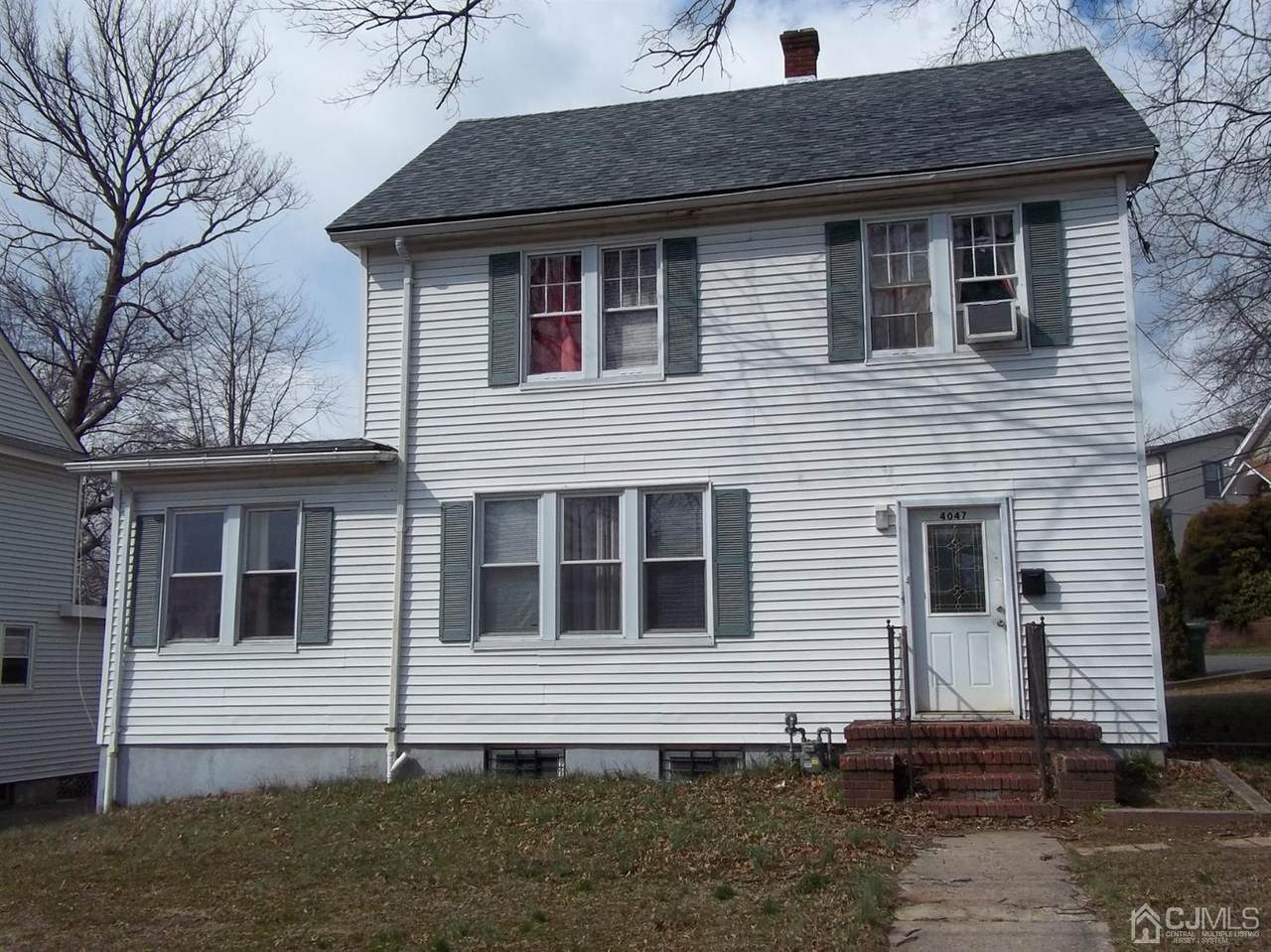 4047 Woodbridge Avenue - Photo 1
