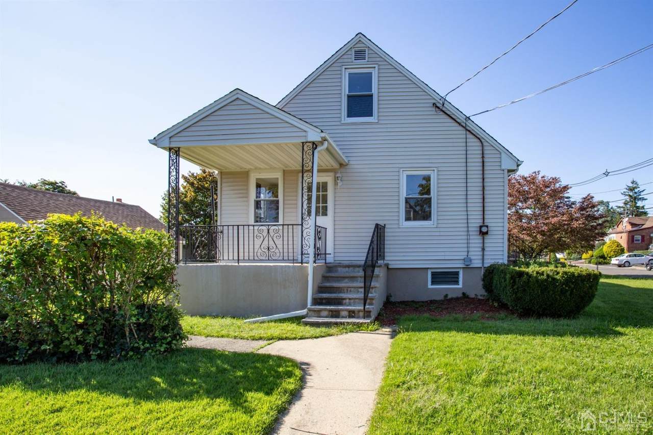 122 Lincoln Avenue - Photo 1
