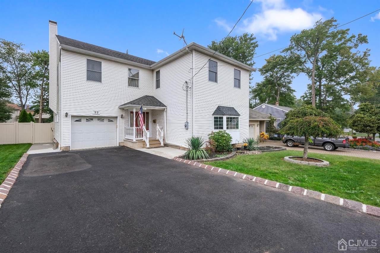33 Vernon Avenue - Photo 1