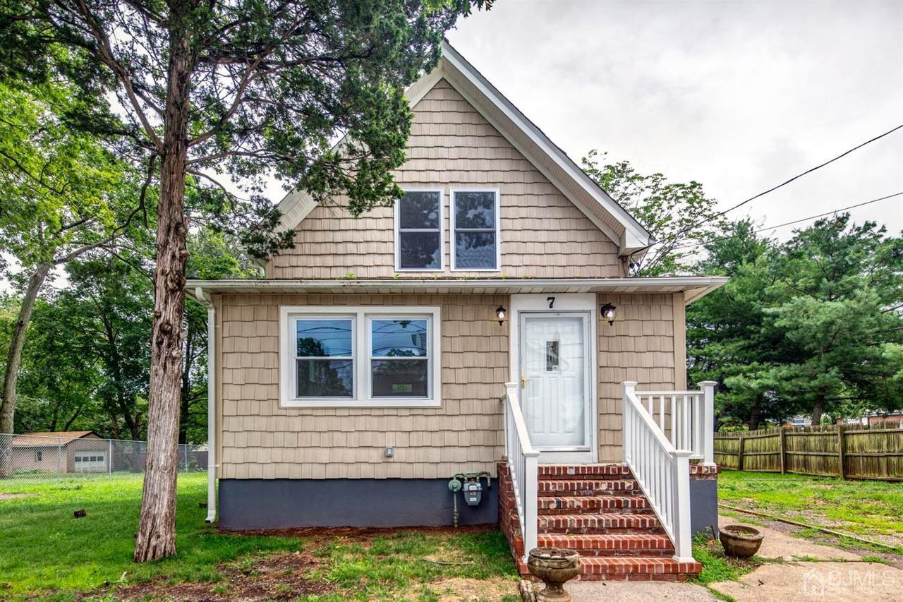 7 Sycamore Avenue - Photo 1