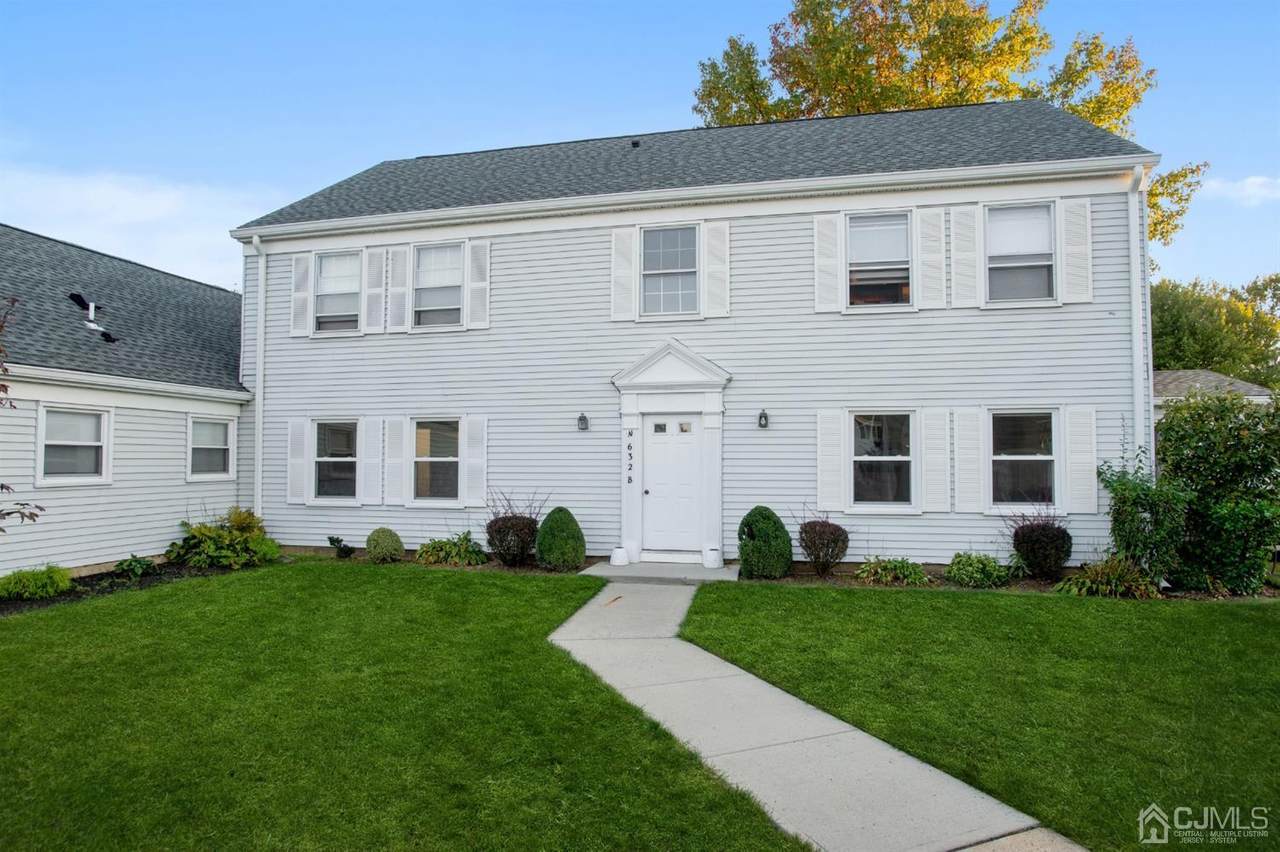 632 Yorkshire Lane - Photo 1
