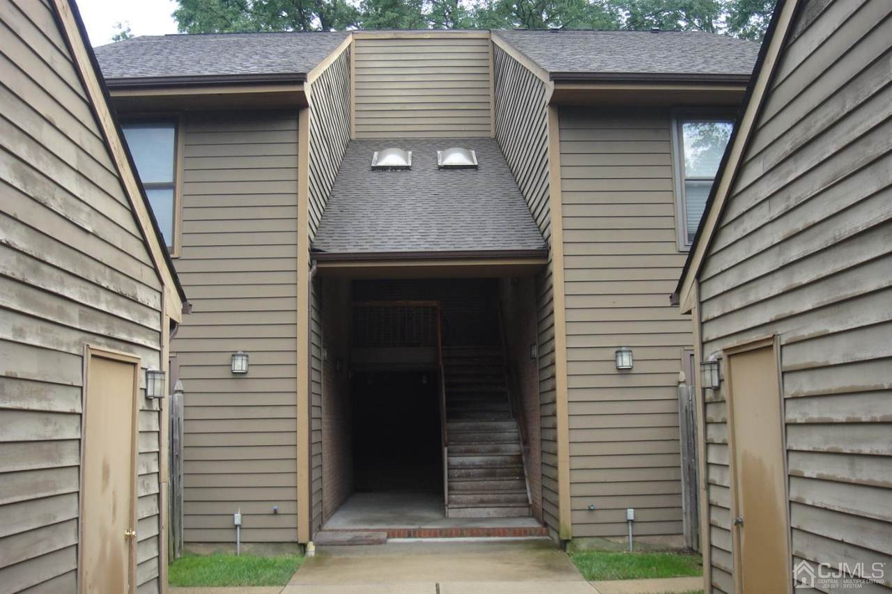 63 Laurel Hollow Court - Photo 1