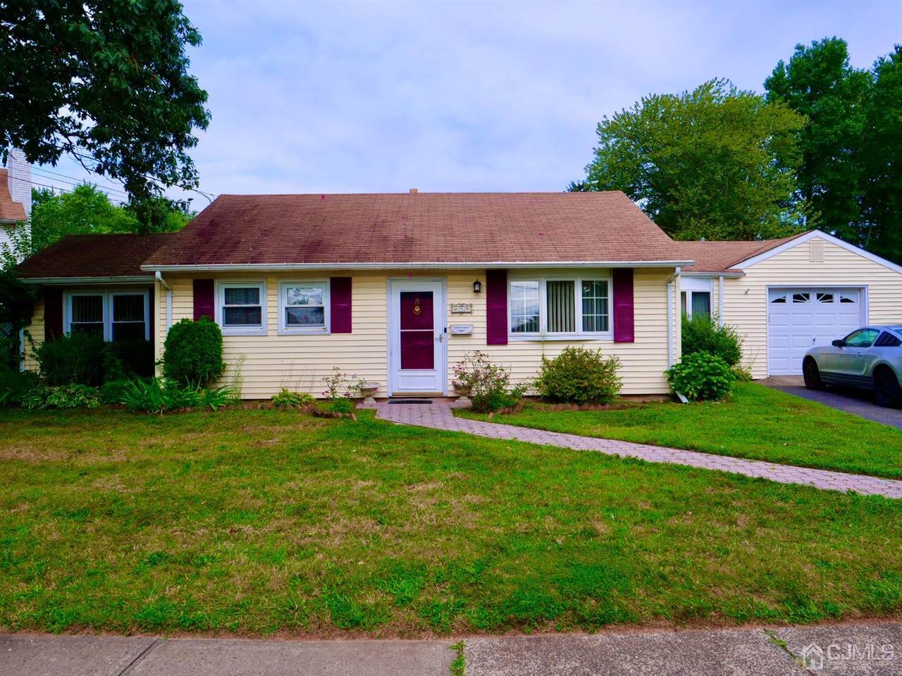 5 Idlewild Road - Photo 1