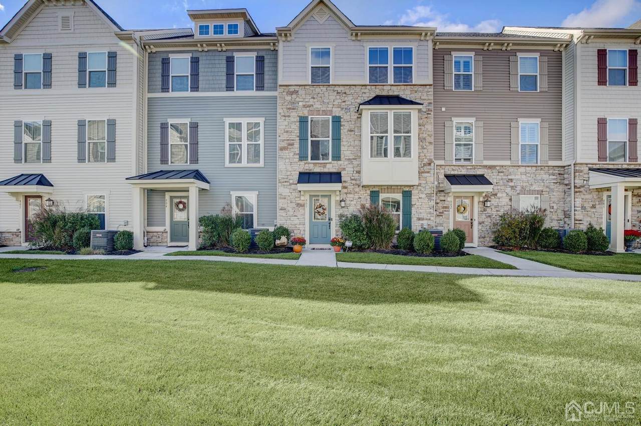 803 Bayside Court - Photo 1