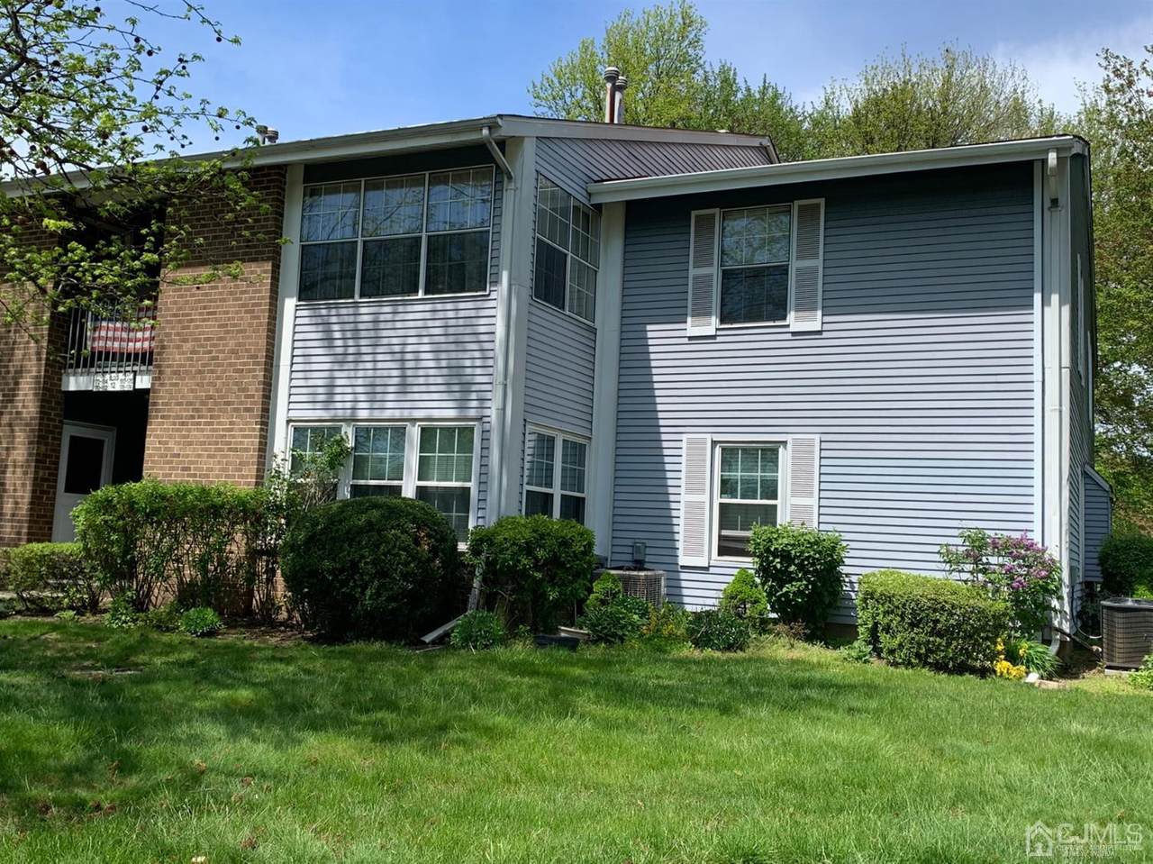 184 Pennsylvania Way - Photo 1