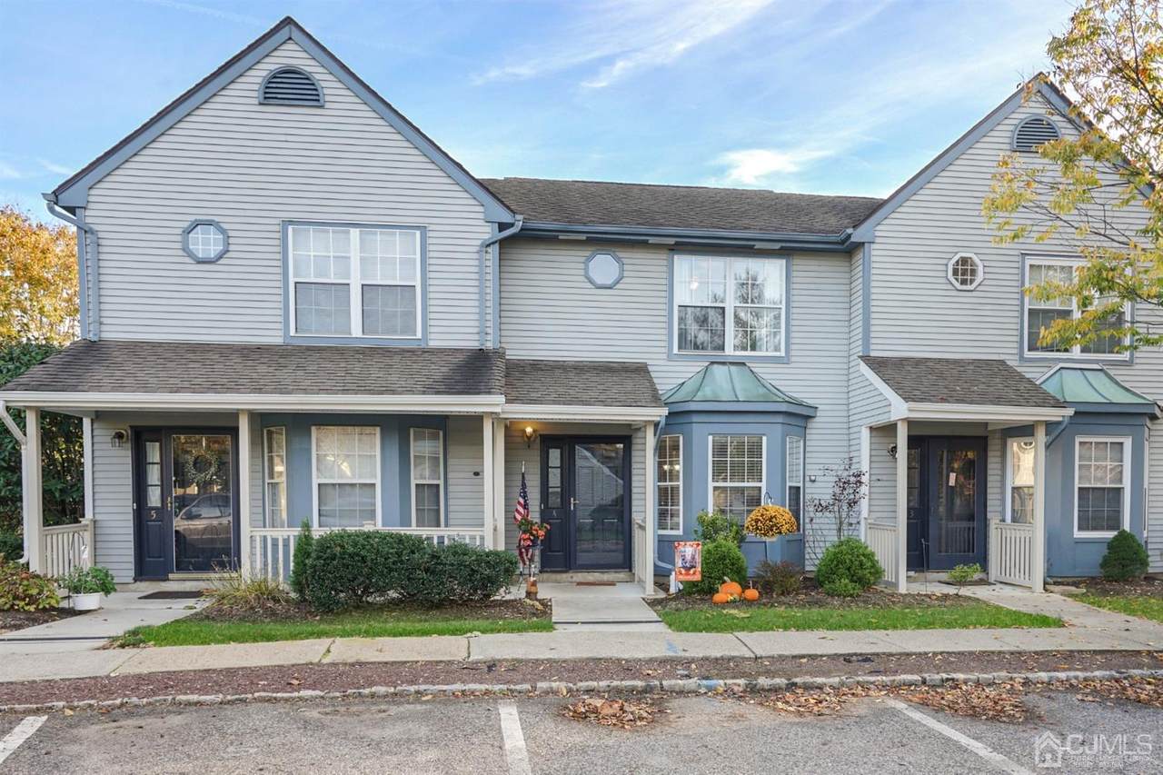 4 Montgomery Court - Photo 1