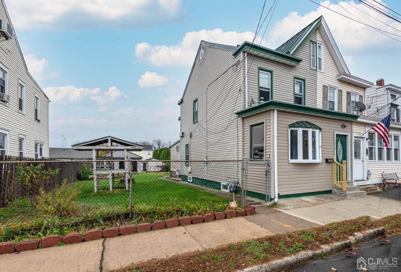 1410 Deutz Avenue - Photo 1