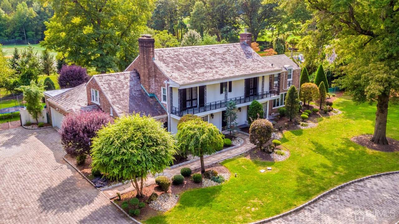 8 Five Acre Drive - Photo 1