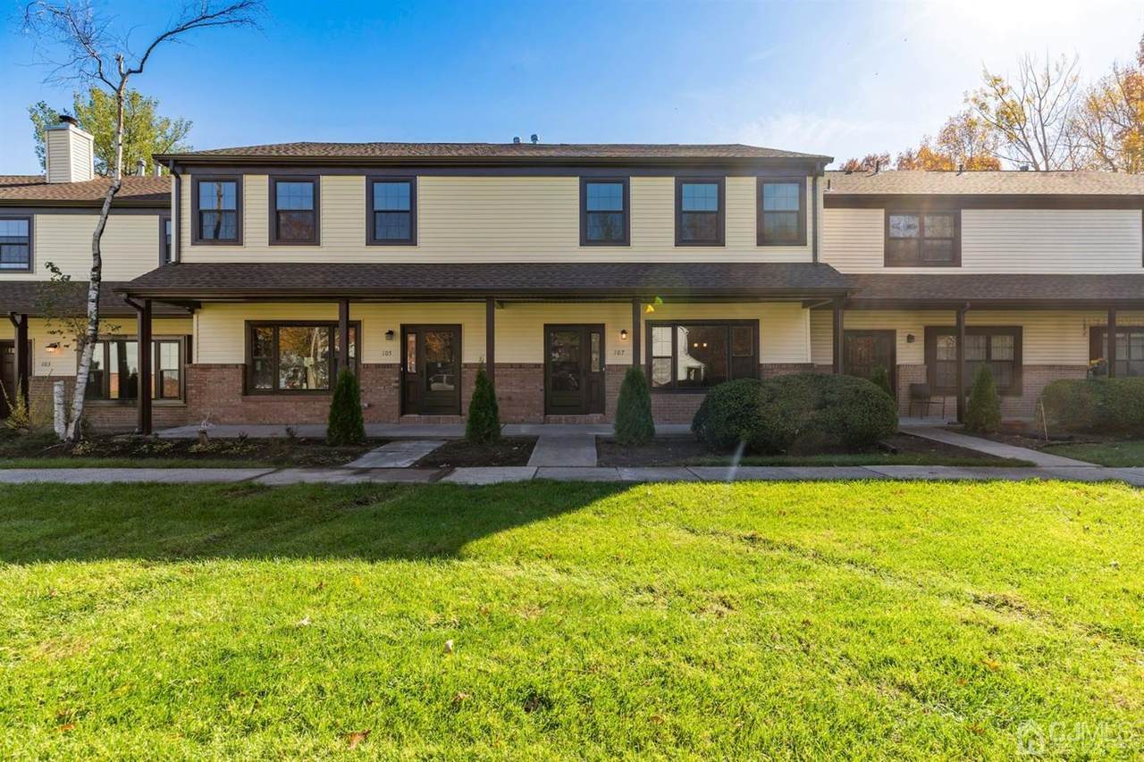107 Aspen Drive - Photo 1