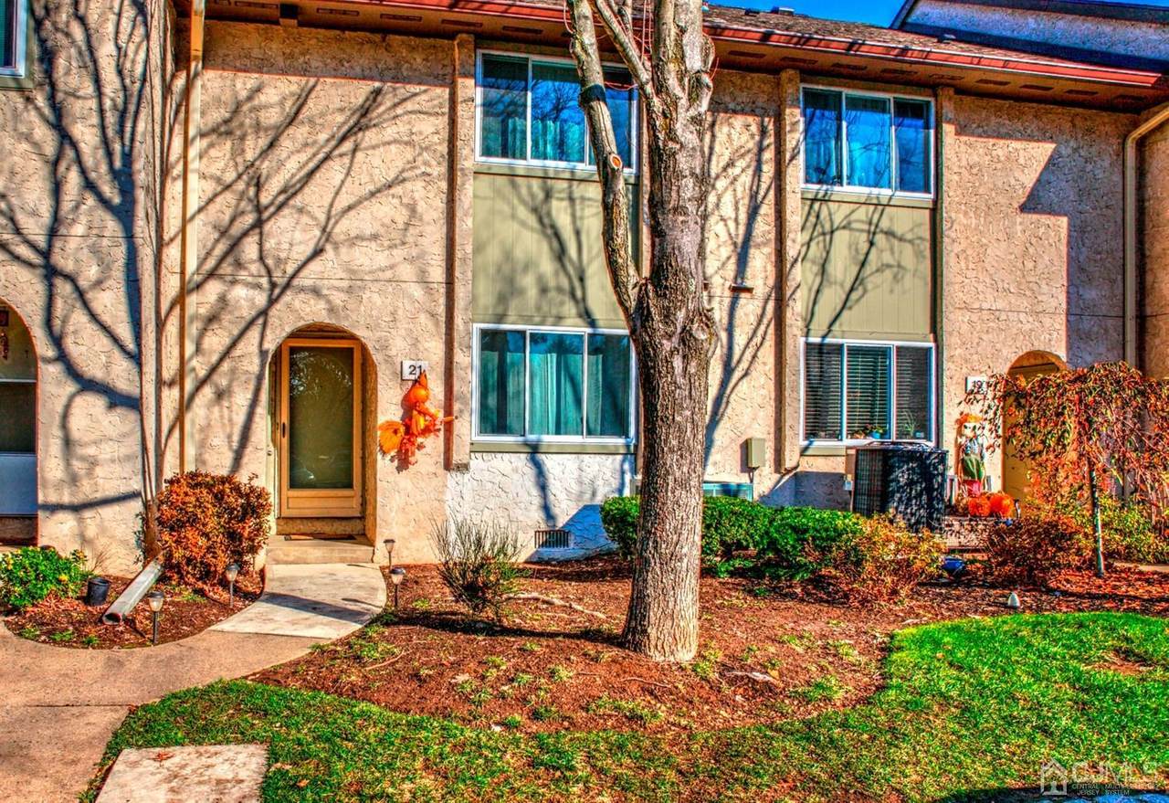 21 Tennyson Drive - Photo 1