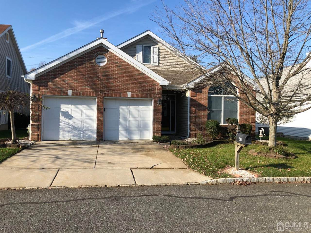 25 Westboro Lane - Photo 1