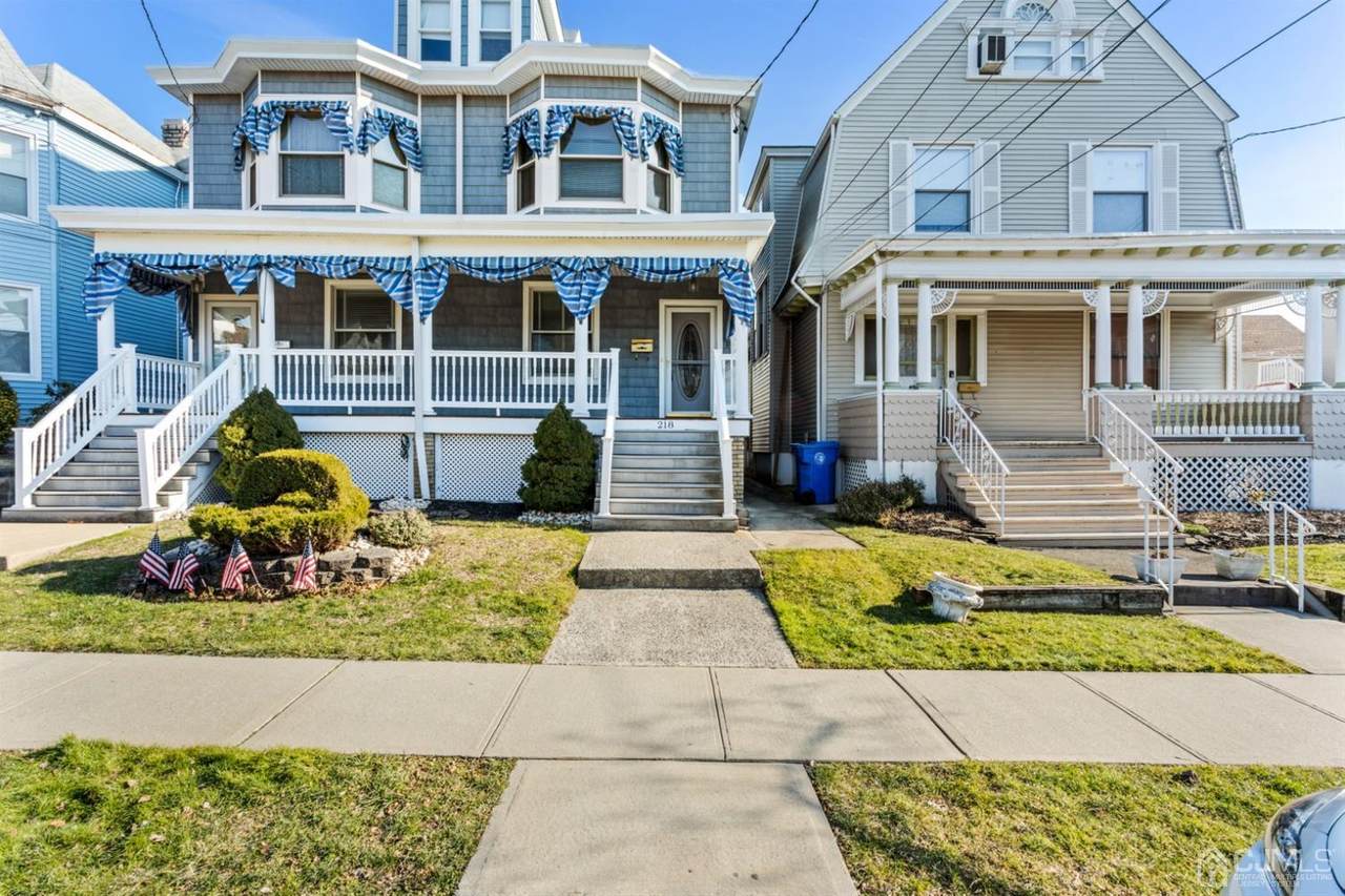 218 Kearny Avenue - Photo 1