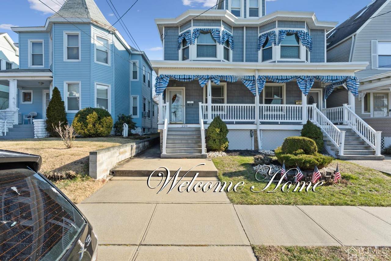 220 Kearny Avenue - Photo 1