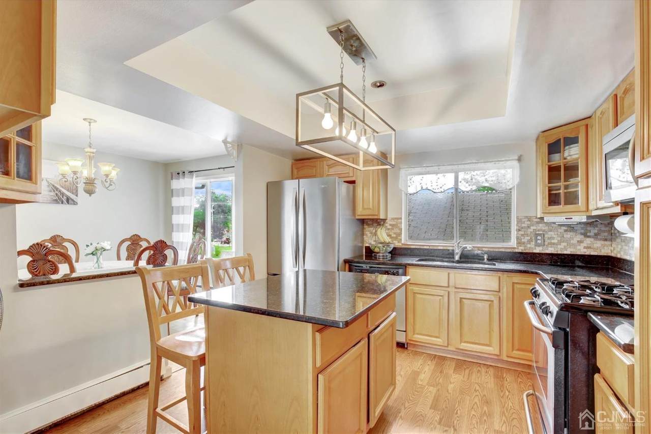 14 Kennedy Way - Photo 1