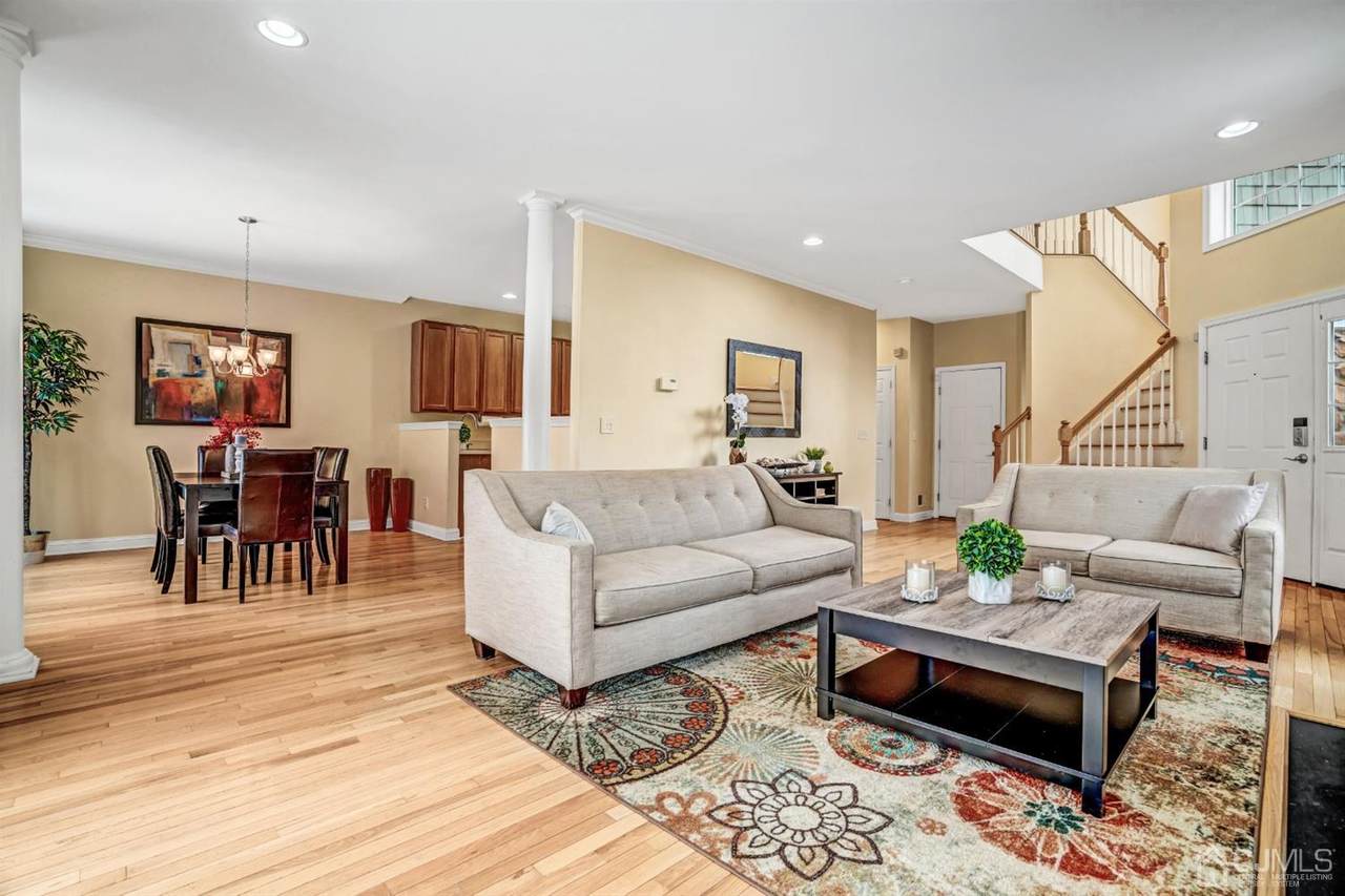 8 S. Shore Drive - Photo 1