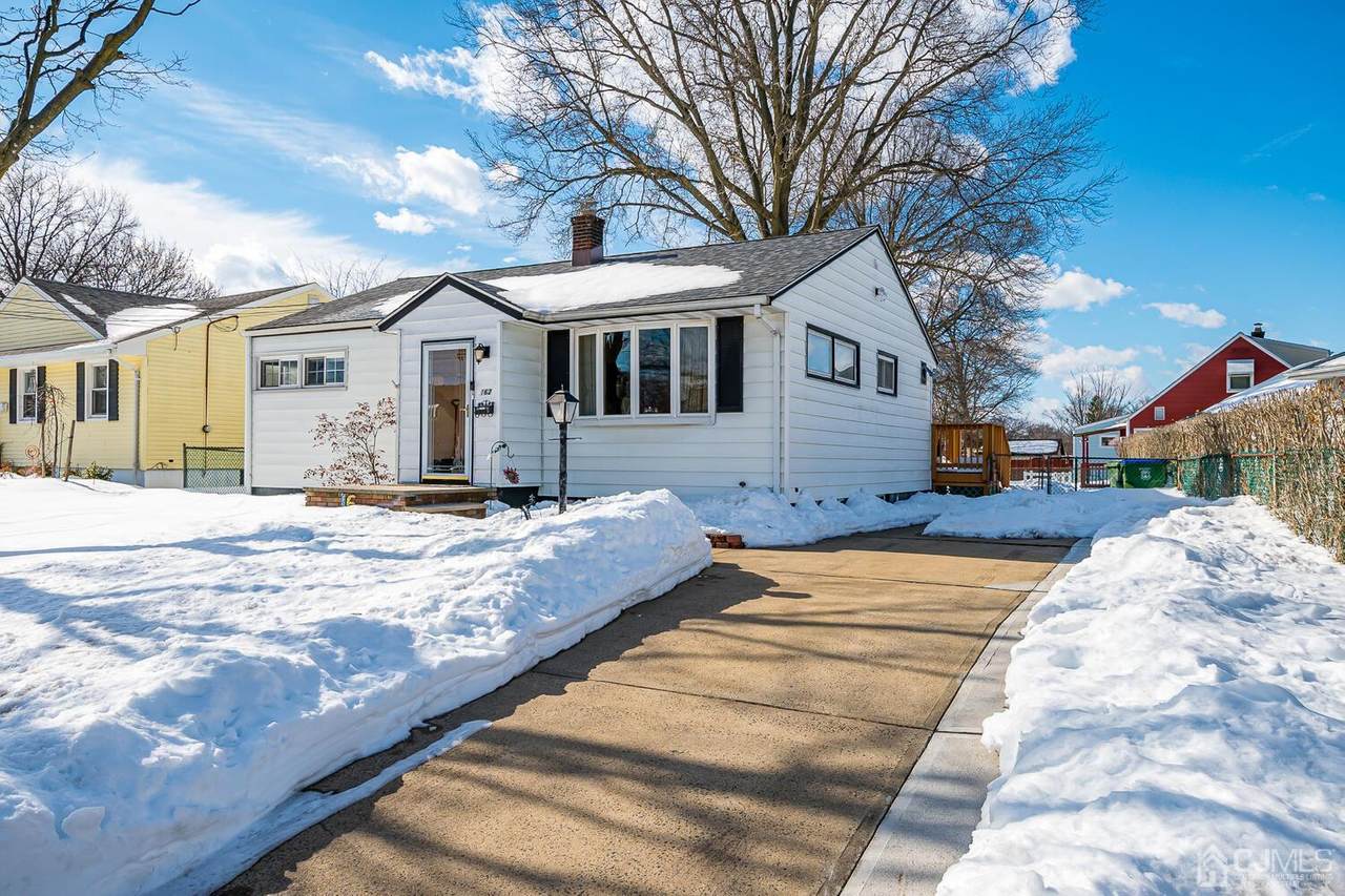162 Redwood Avenue - Photo 1