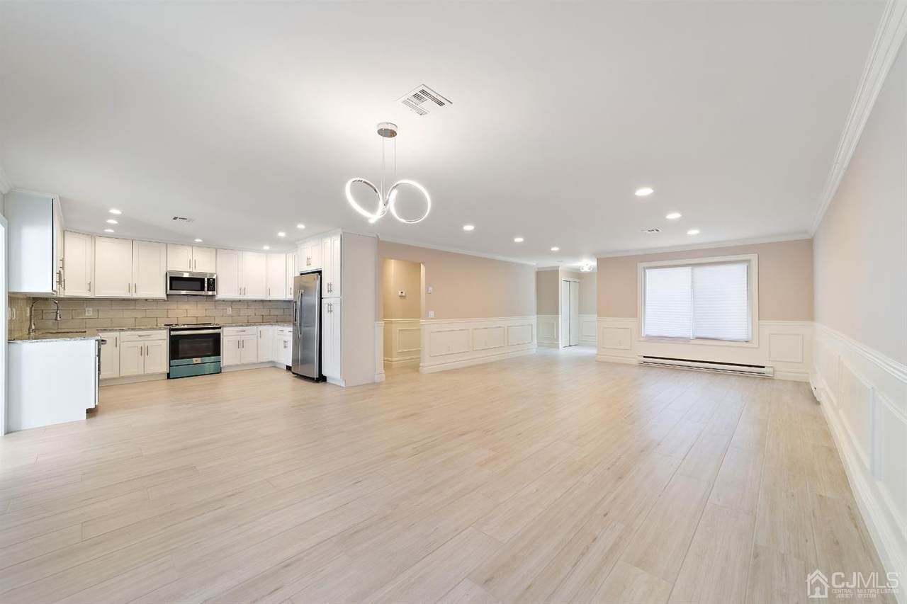 618 Lemington Plaza - Photo 1
