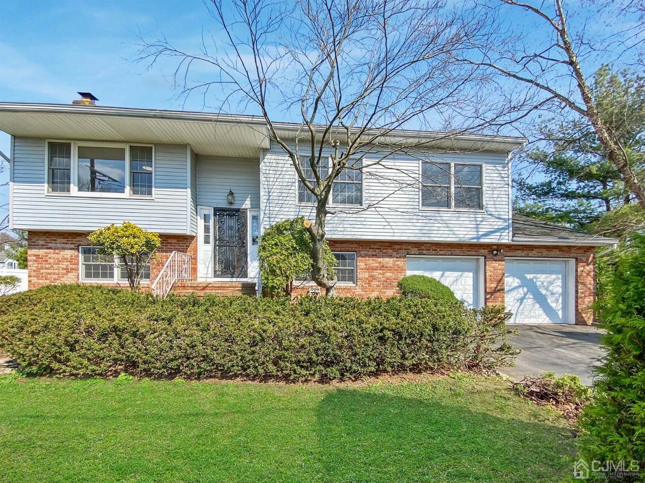 2 Kingsbridge Drive - Photo 1