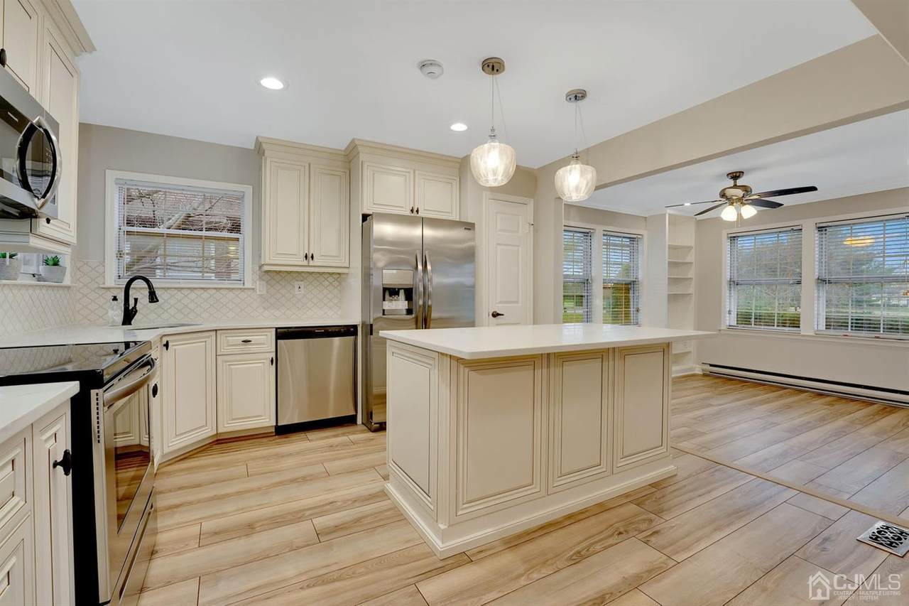 3 Aaron Burr Court - Photo 1