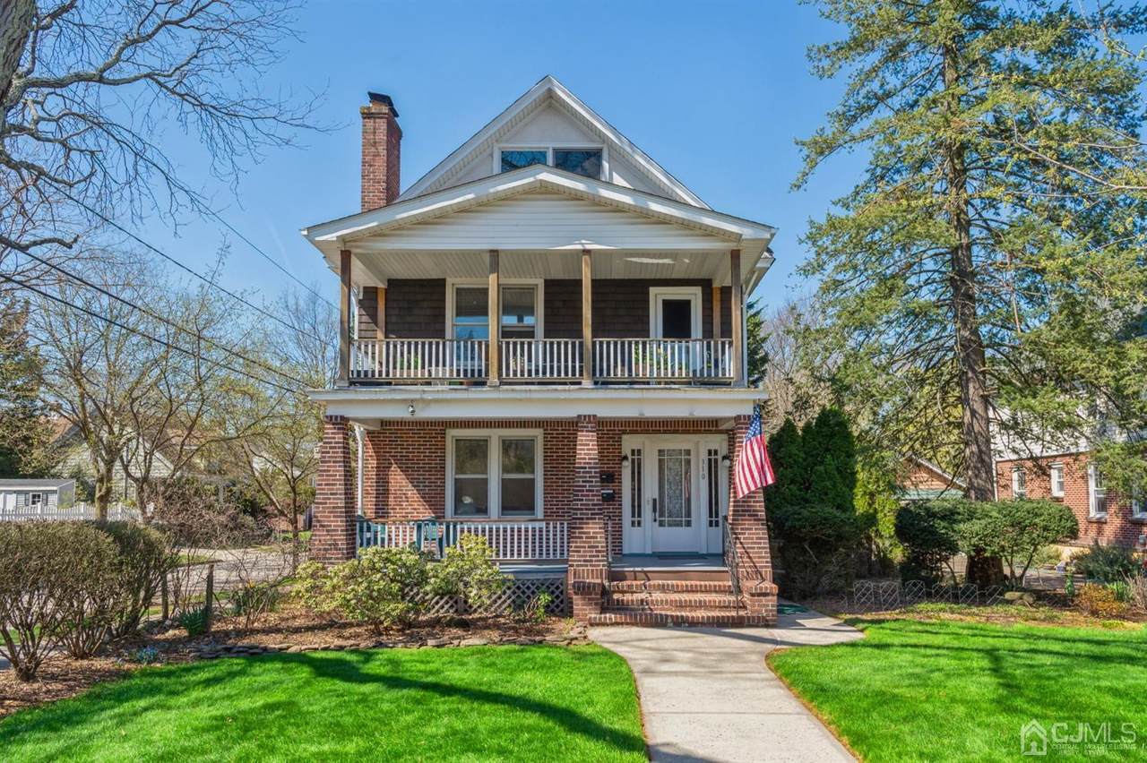 310 2nd Avenue - Photo 1